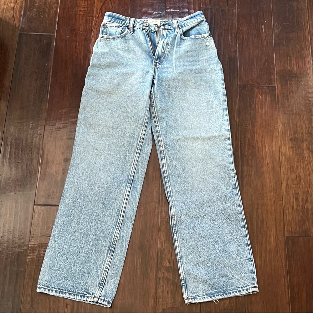 A&F curve love jeans